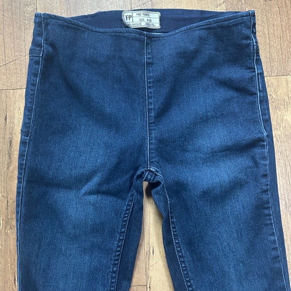 Free People Flare Jeans Dark Wash High Rise Boho Retro Size 26 - Picture 4 of 14